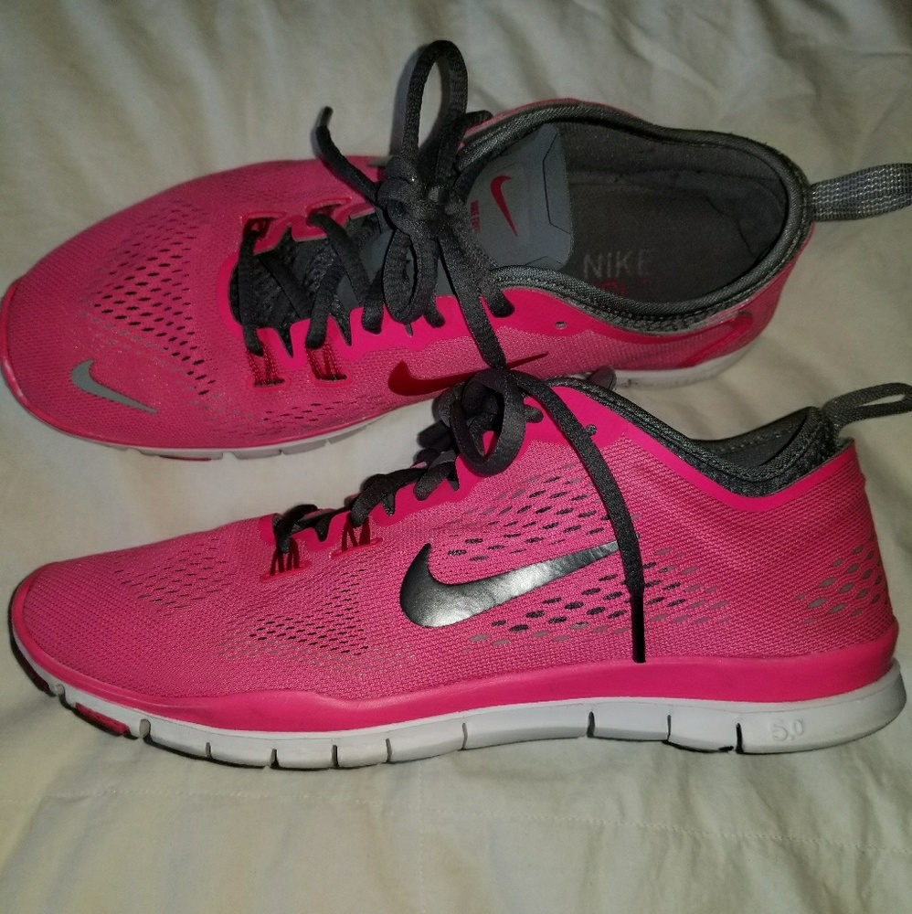 Womens Nike Free 5.0 running shoes.